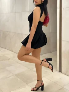 escorts in Hotel Excelsior Karachi